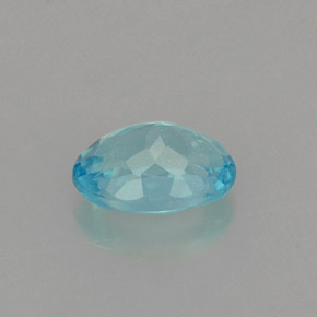 0.60カラットの天然ライトブルーアパタイト（6.3×4.4 mm・オーバルカット）