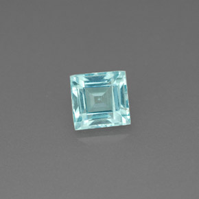 0.59カラットの天然ライトブルーアパタイト（4.7x4.7 mm・四角）