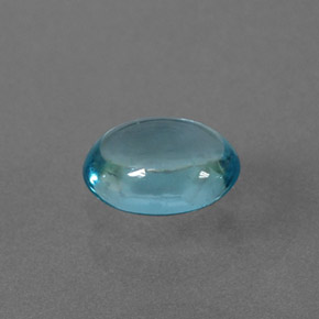 0.58カラットの天然ライトブルーアパタイト（5.9×4.6 mm・オーバルカット）