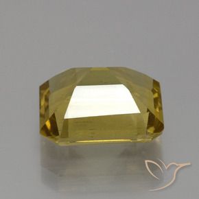 4.42カラットの天然ゴールドアパタイト、八角形 / エメラルドカット、VS