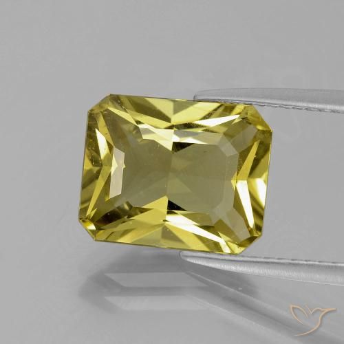 4.08ct 天然 ゴールドブラウン アパタイト, エメラルドカット, VS