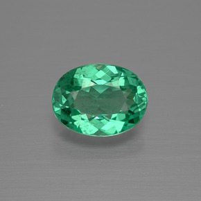 1.35カラットの天然グリーンアパタイト（8.1×6.1 mm・オーバルカット）