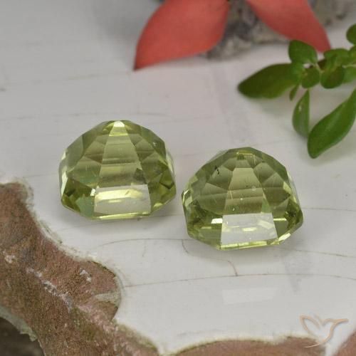 Shop natural 6.98ct 黄みがかったグリーン アパタイト gems, 八角形 / エメラルドカット, from マダガスカル at GemSelect. In stock, global shipping!