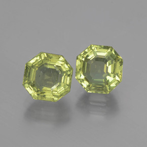 カラットの天然ゴールデングリーンアパタイト（7.3×7.1 mm・エメラルドカット）