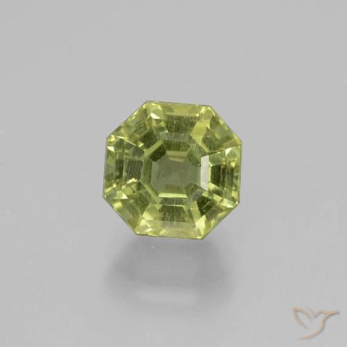 2.31ct 天然 ウォームアーシーグリーン アパタイト, エメラルドカット, VS-SI
