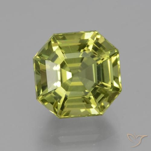 4.35ct 天然 黄みがかったグリーン アパタイト, エメラルドカット, VS