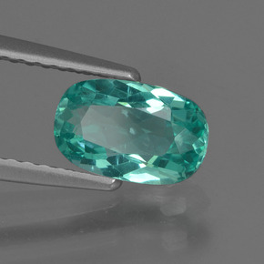 0.98カラットの天然ブルーグリーンアパタイト（8.1×5.2 mm・オーバルカット）
