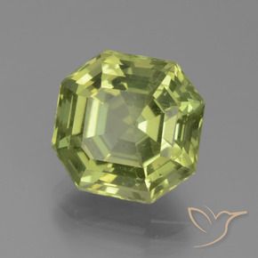 4.78カラットの天然Medium Light Greenアパタイト、八角形 / エメラルドカット、VS