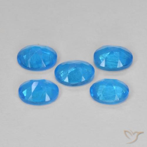 1.82カラットの天然ミディアムブルーアパタイト（5×4 mm・オーバルカット）