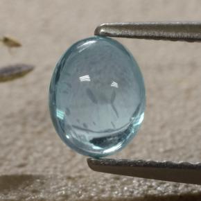0.94カラットの天然ライトブルーアパタイト（6.2×5 mm・オーバルカット）