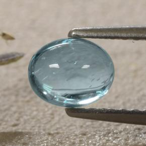 0.94カラットの天然ライトブルーアパタイト（6.2×5 mm・オーバルカット）