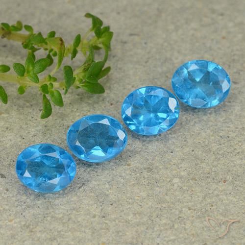 Shop natural 1.32ct 濃いアズール アパタイト gems, 楕円形, from マダガスカル at GemSelect. In stock, global shipping!