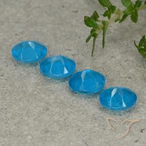 Shop natural 1.57ct 紺碧の青 アパタイト gems, 楕円形, from マダガスカル at GemSelect. In stock, global shipping!