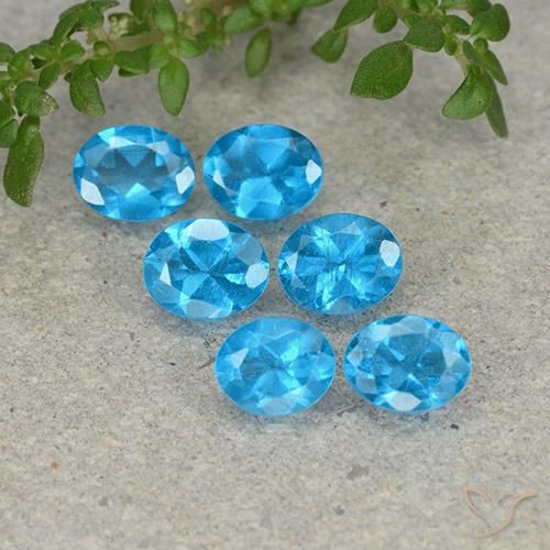 Shop natural 2.17ct 紺碧の青 アパタイト gems, 楕円形, from マダガスカル at GemSelect. In stock, global shipping!