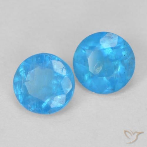 Shop natural 0.33ct 濃い紺碧の青 アパタイト gems, ラウンド, from マダガスカル at GemSelect. In stock, global shipping!