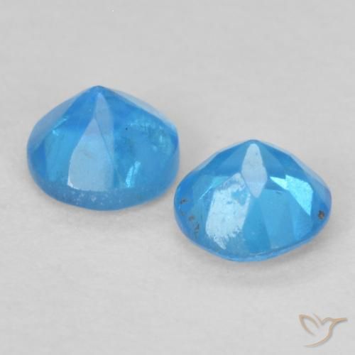 Shop natural 0.38ct ミディアムブルー アパタイト gems, ラウンド, from マダガスカル at GemSelect. In stock, global shipping!