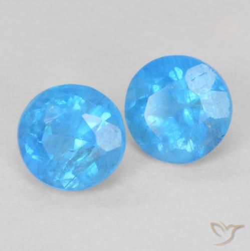 Shop natural 0.38ct 濃い紺碧の青 アパタイト gems, ラウンド, from マダガスカル at GemSelect. In stock, global shipping!