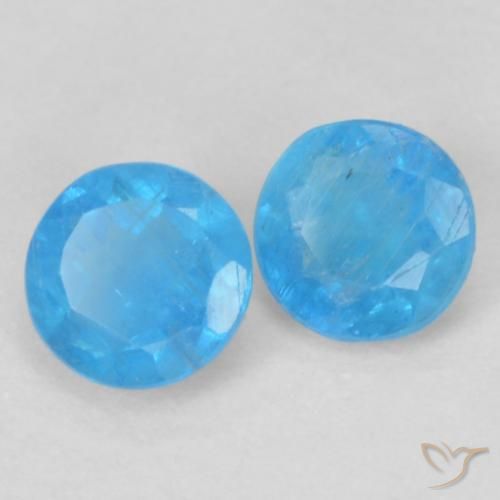 Shop natural 0.37ct 濃いアズール アパタイト gems, ラウンド, from マダガスカル at GemSelect. In stock, global shipping!