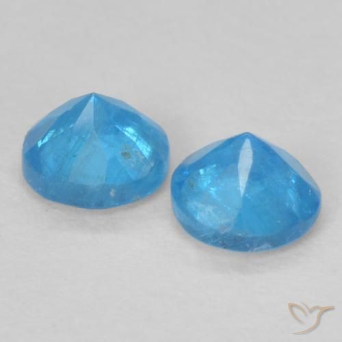Shop natural 0.35ct ミディアムブルー アパタイト gems, ラウンド, from マダガスカル at GemSelect. In stock, global shipping!