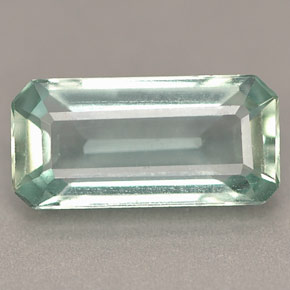 1.79カラットの天然ライトグリーンブルーアクアマリン（11.6×5.6 mm・エメラルドカット）