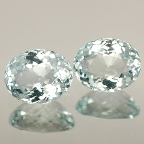 カラットの天然ライトグリーンブルーアクアマリン（6.7×5.4 mm・オーバルカット）
