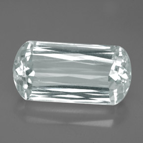 11.74カラットの天然ライトグリーンブルーアクアマリン（19.7×9.8 mm・ファンシーシェイプ）