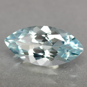 1.40カラットの天然ライトブルーアクアマリン（12.2×6 mm・マーキス）