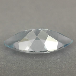 1.40カラットの天然ライトブルーアクアマリン（12.2×6 mm・マーキス）
