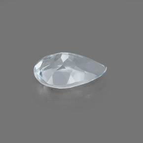 0.72カラットの天然ライトブルーアクアマリン（7.9×5.1 mm・洋梨の形）