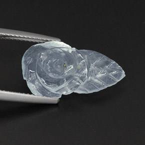 5.65カラットの天然ライトブルーアクアマリン（19.4×10.8 mm・ファンシーシェイプ）