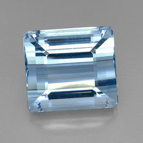 20.71カラットの天然ライトブルーアクアマリン（16×14.5 mm・エメラルドカット）