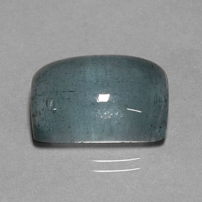 12.39カラットの天然ライトブルーアクアマリン（16.9×10.9 mm・バゲット）