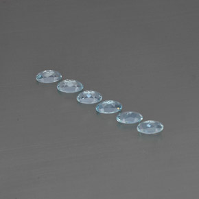 カラットの天然ライトブルーアクアマリン（5.1×3.1 mm・オーバルカット）