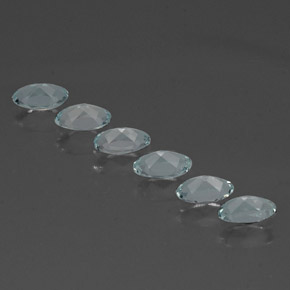 カラットの天然ライトブルーアクアマリン（5.1×3.1 mm・オーバルカット）