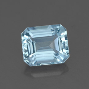 1.23カラットの天然ライトブルーアクアマリン（7×6 mm・エメラルドカット）