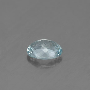 0.60カラットの天然ライトブルーアクアマリン（6.6×5.3 mm・オーバルカット）