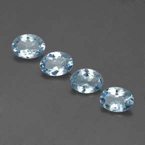 カラットの天然ライトブルーアクアマリン（7×5.1 mm・オーバルカット）