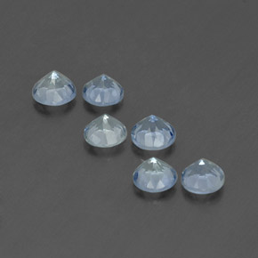 カラットの天然ライトブルーアクアマリン（4.24 mm・ラウンドカット）