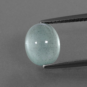 3.39カラットの天然ライトブルーグリーンアクアマリン（9.8×7.9 mm・透明）