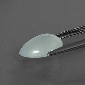 3.20カラットの天然ライトブルーグリーンアクアマリン（11×9.6 mm・透明）