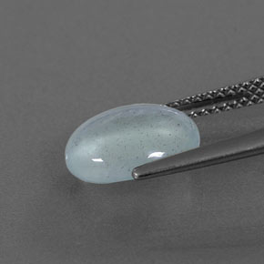 2.39カラットの天然ライトブルーグリーンアクアマリン（10.2×8.6 mm・透明）