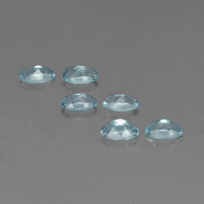 カラットの天然ライトブルーアクアマリン（5.1×3.2 mm・オーバルカット）