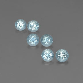 カラットの天然ライトブルーアクアマリン（3.61 mm・ラウンドカット）