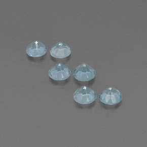 カラットの天然ライトブルーアクアマリン（3.61 mm・ラウンドカット）