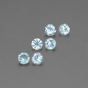 カラットの天然ライトブルーアクアマリン（3.99 mm・ラウンドカット）