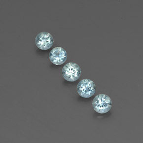 カラットの天然ライトグリーンブルーアクアマリン（4.25 mm・ラウンドカット）