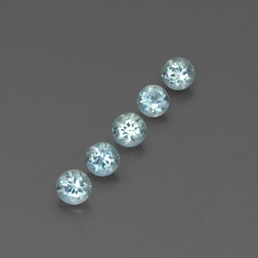 カラットの天然ライトグリーンブルーアクアマリン（4.25 mm・ラウンドカット）