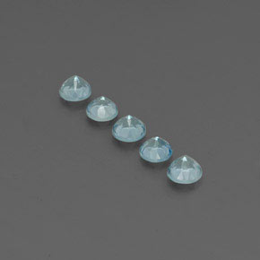カラットの天然ライトグリーンブルーアクアマリン（4.25 mm・ラウンドカット）