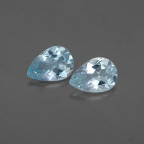 カラットの天然ライトグリーンブルーアクアマリン（7.2×5 mm・洋梨の形）