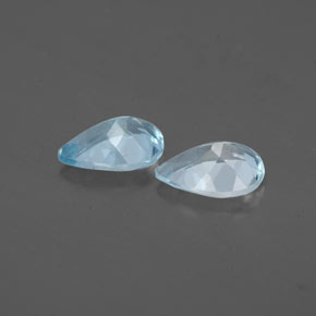 カラットの天然ライトグリーンブルーアクアマリン（7.2×5 mm・洋梨の形）